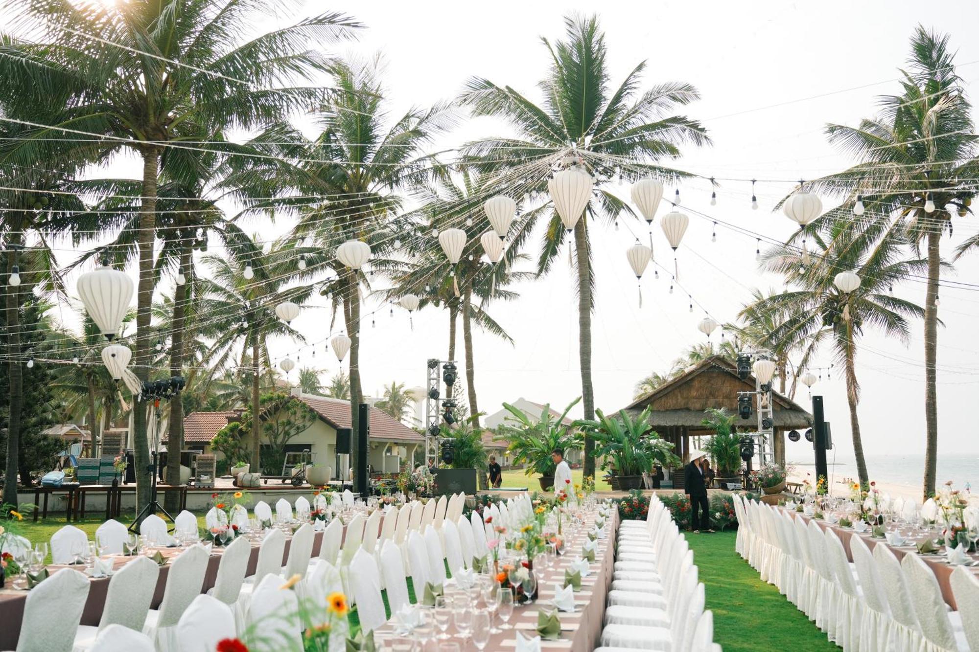 منتجع وسبا بالم غاردن بيتش هوي ان المظهر الخارجي الصورة A wedding reception at the Royal Cliff Beach Hotel